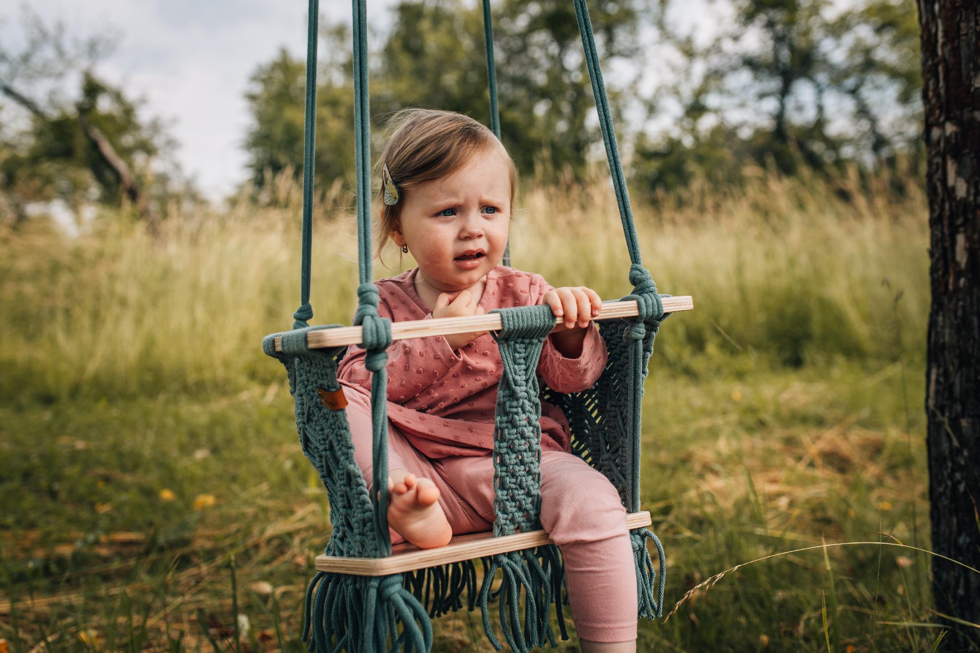 Macramé houpačka, odstín laurel Macramé houpačka